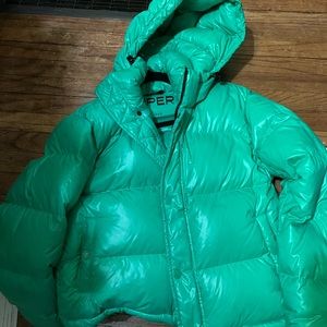 Green Super Puff from aritzia. Purchased this year. Size 2xs.